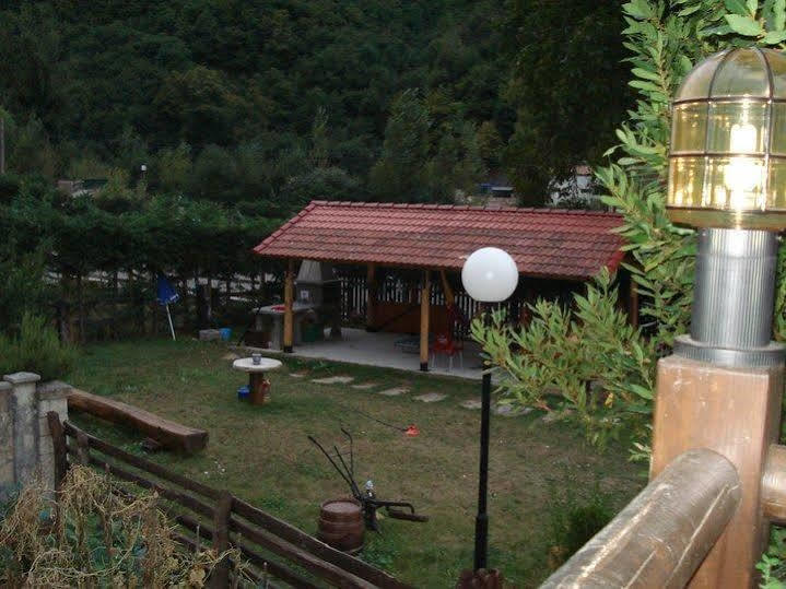 Apartamentos Rurales Les Martes Фелечоса Экстерьер фото